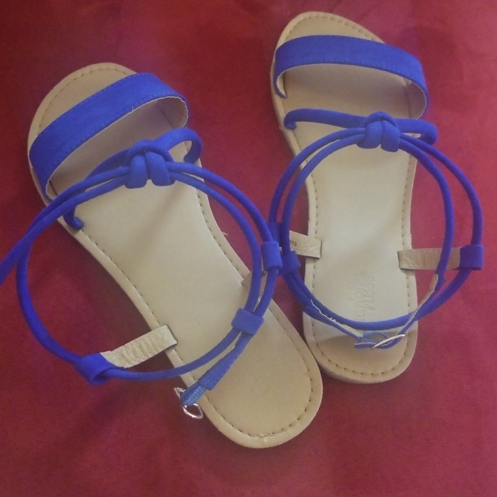 Strap Sandals - Picture 2 of 3